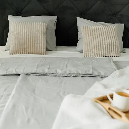 Apartmán Stylish Near Center With Parking Bratislava
