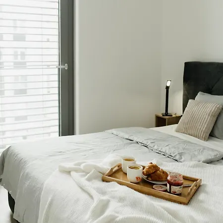 Apartmán Stylish Near Center With Parking